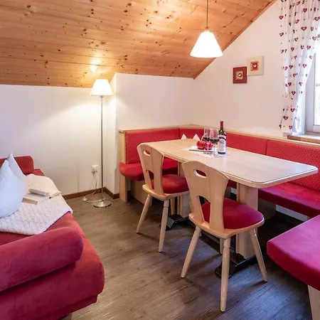 Farm stay Loefflerhof Monguelfo-Tesido / Welsberg-Taisten